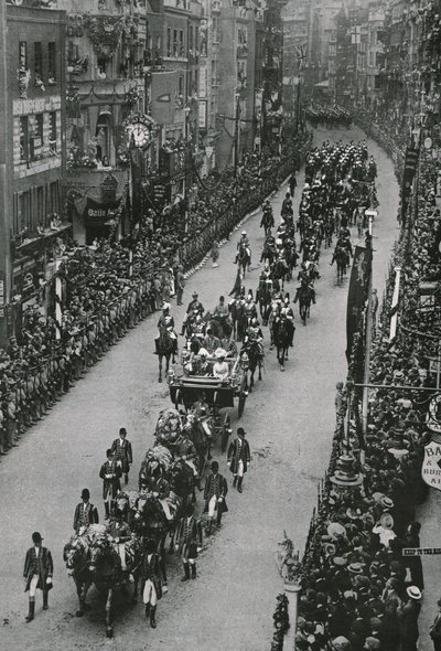 乔治五世国王和玛丽皇后的加冕礼，伦敦，1911年。 作者 不明