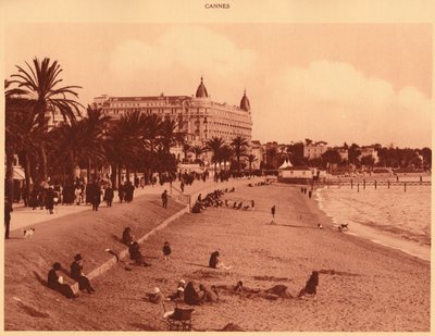 Croisette长廊-戛纳海滩和赌场，1930年。 作者 不明
