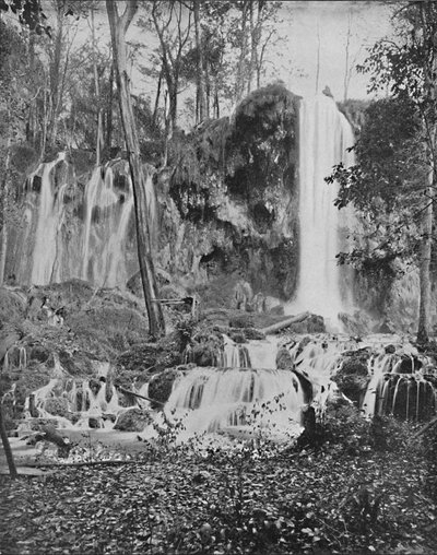 Deer Lick Falls，弗吉尼亚州矿泉市，c1897。 作者 不明