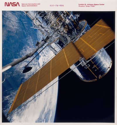 哈勃太空望远镜的部署，1990年 作者 不明