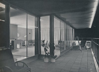 理查德·纽特拉斯（Richard J. Neutras）多层住宅的细节，1942年 作者 不明