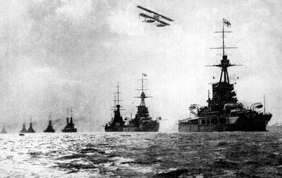 无畏舰和水上飞机，英国大舰队，北海，第一次世界大战，1914年 作者 不明