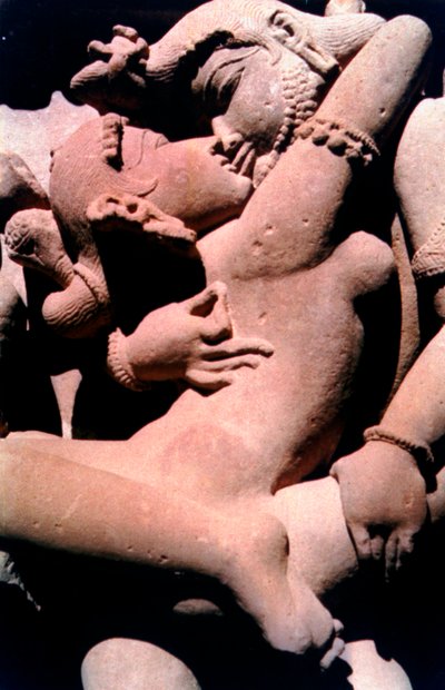色情雕塑，印度教寺庙，印度卡修拉荷，950-1050 作者 Unbekannt