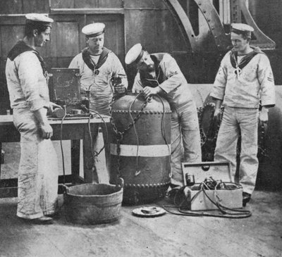 安装电触头矿井，1914年 作者 不明