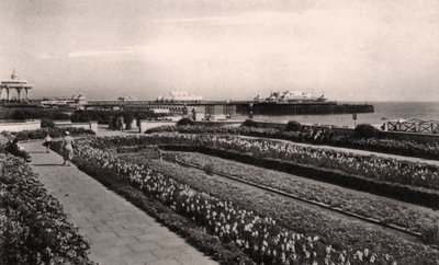 花卉园和西码头，布赖顿，苏塞克斯，1938年 作者 不明