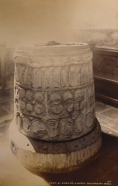 字体，圣马丁教堂，坎特伯雷，1929年。 作者 不明