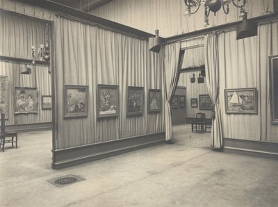 杜兰德·勒埃尔美术馆，奥古斯特·雷诺阿展览，1920年。 作者 不明