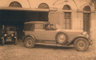 1927年，比利时布鲁塞尔古巴大使馆车库。 作者 不明