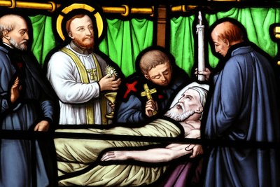 Geneva, Geneva, Switzerland, le 5/7/2015 - Basilica Notre-Dame of Geneva. Stained glass window. St. Vincent de Paul. 作者 不明