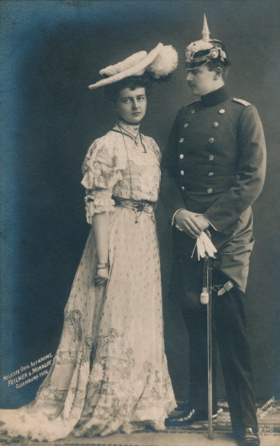 德国夫妇。 1906年，男穿制服 作者 不明