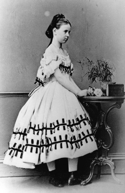 俄罗斯大公爵夫人玛丽亚·亚历山德罗夫娜（c1861-c1864） 作者 不明