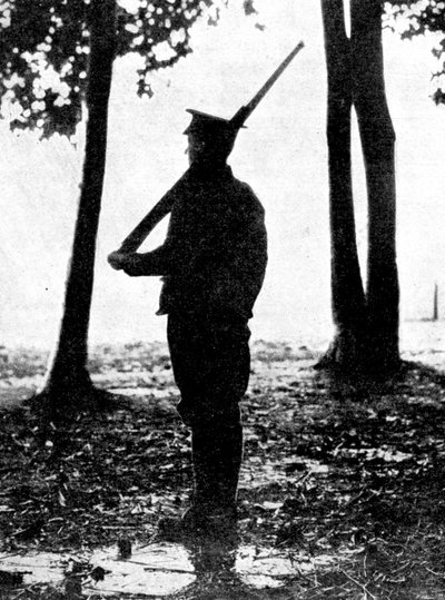 战场上的灰色黎明，英国骑兵，比利时边境，第一次世界大战，1914年 作者 不明