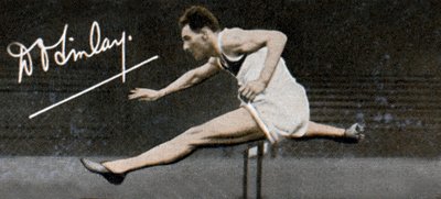 英国队长唐纳·奥斯本·芬莱（Donald Don Osborne Finlay）和奥林匹克跨栏运动员，1935年 作者 不明