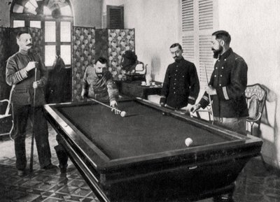 亨利·古洛（Henri Gouraud），法国士兵，打台球，1895年 作者 不明