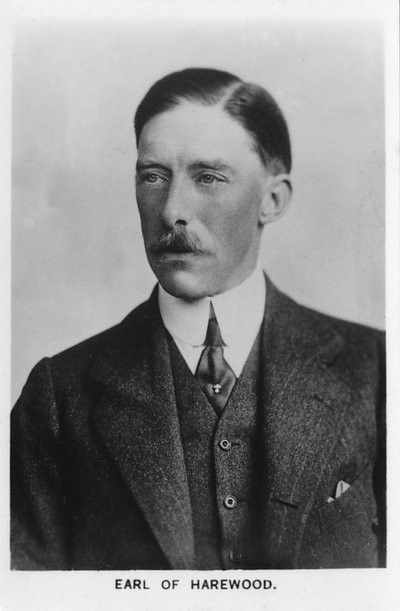 亨利·乔治·查尔斯·拉斯切勒斯（Henry George Charles Lascelles），哈伍德伍德伯爵（1886-1947），1937年。 作者 不明