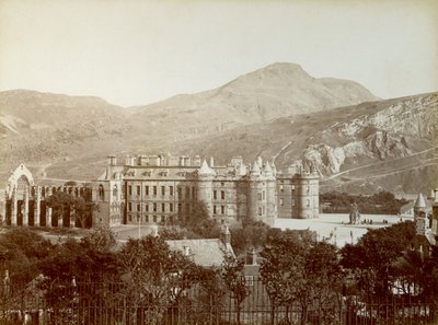 苏格兰爱丁堡，荷里路德宫，1887年 作者 不明