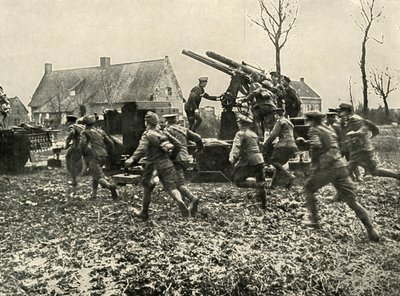 看见敌对飞机，1919年。 作者 不明