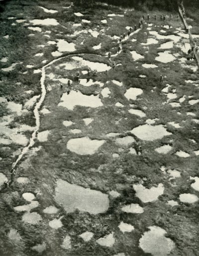 《天气如何阻碍前进》，1919年。 作者 不明