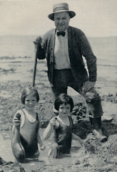 在普吉特海湾狩猎难以捉摸的象拔蚌，c1935 作者 不明