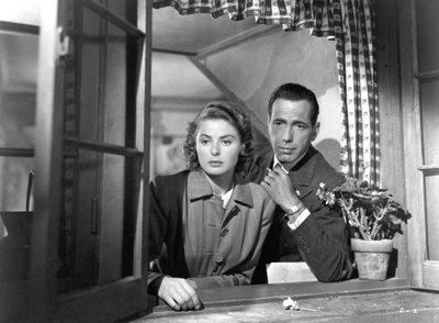 英格丽·Berg曼（Ingrid Bergman）和汉弗莱·鲍嘉（Humphrey Bogart），1942年在卡萨布兰卡 作者 不明
