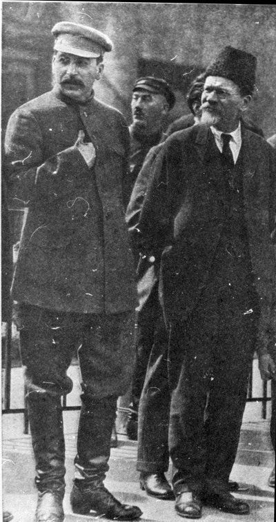 约瑟夫·斯大林和苏联领导人米哈伊尔·卡林宁，1930年代 作者 不明