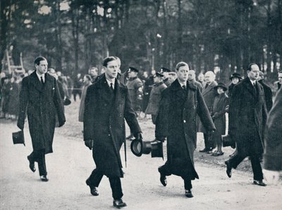 爱德华八世国王和他的三个兄弟跟随枪炮，1936年 作者 不明