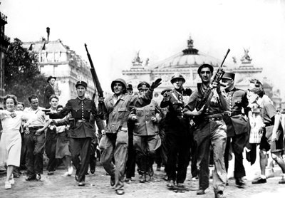 解放巴黎，1944年8月25日 作者 不明