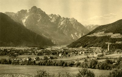 Lienz和Spitzkofel，奥地利蒂罗尔，摄于1935年。 作者 不明