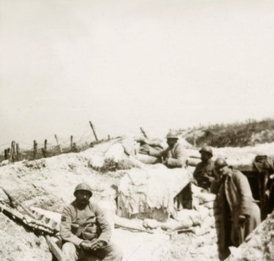 望哨所，法国北部马西格斯（Massiges），c1914-c1918。 作者 不明