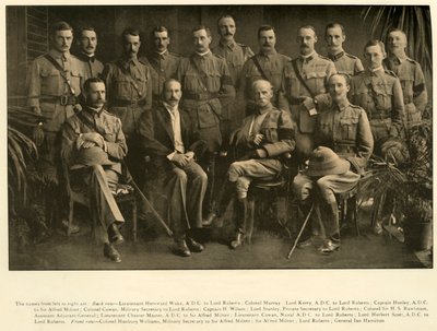 罗伯茨勋爵和艾尔弗雷德·米尔纳爵士（Sir Alfred Milner）及其私人参谋部，1900，1901年。 作者 不明