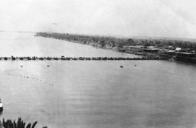 第一次世界大战，美索不达米亚，巴格达下浮桥，1918年 作者 不明