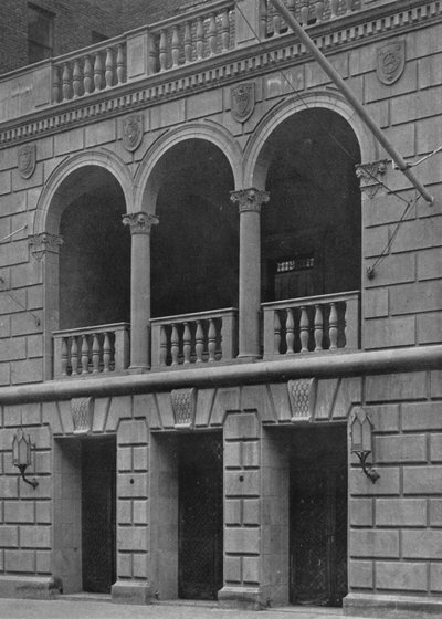 1924年，纽约市兄弟会俱乐部大楼正门 作者 不明