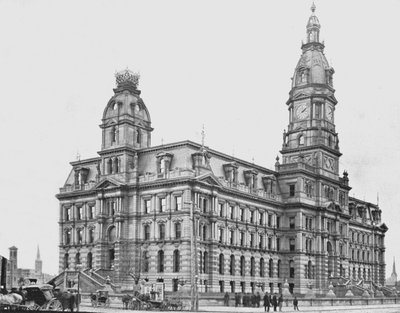 美国印第安纳波利斯市马里恩县法院大楼，摄于1900年。 作者 不明