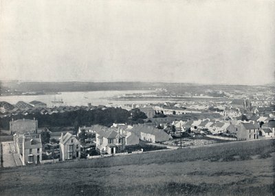 米尔福德避风港-城镇和避风港的全景，1895年 作者 不明