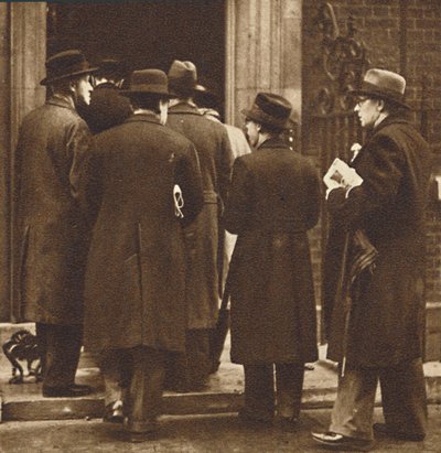 1937年12月，第10号报纸人 作者 不明