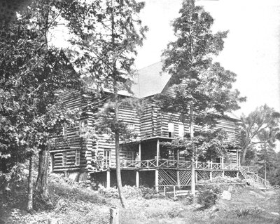 老原木小屋，普莱西德湖，阿地伦达山脉，纽约州，美国，c1900。 作者 不明