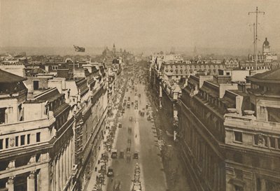 在布什房子的屋顶上，从金斯威往北高地看，c1935。 作者 不明