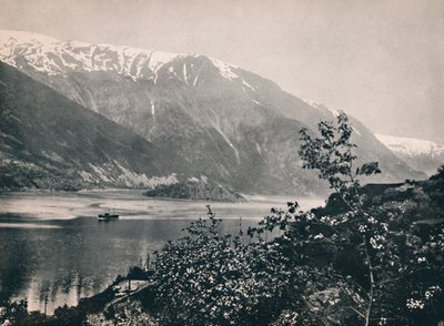 1914年在哈当厄尔峡湾上。 作者 不明