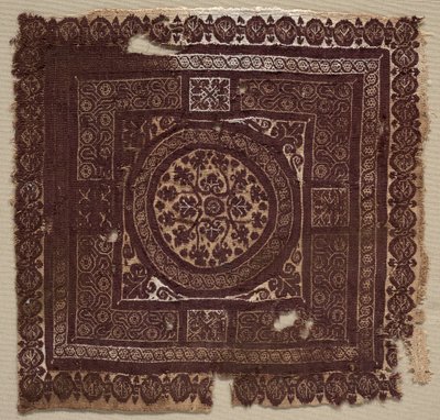 带符号隔行结的装饰品，400-600 s。 作者 不明