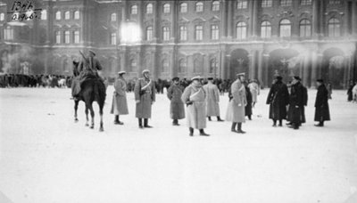1905年，血腥星期天，俄罗斯圣彼得堡宫广场 作者 不明