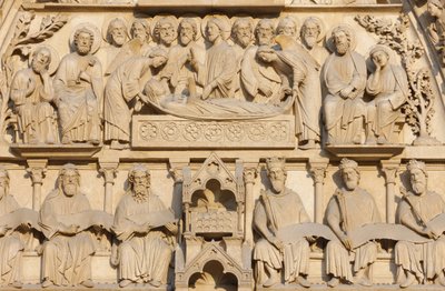 Paris Notre Dame cathedral west wing : Virgin