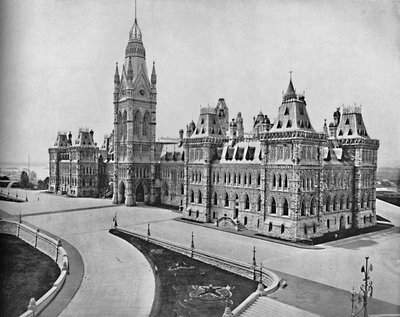 加拿大渥太华国会大厦，建于1897年。 作者 不明