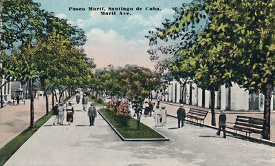 古巴圣地亚哥的PaseoMartí，约建于1910年。 作者 不明