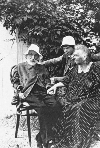 Pierre-Auguste和Aline Renoir，卡涅的Les Collettes 作者 不明