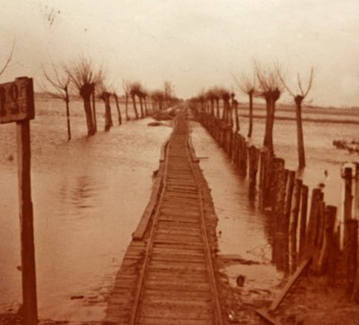 比利时法兰德斯Nieuwpoort铁路线，c1914-c1918 作者 不明