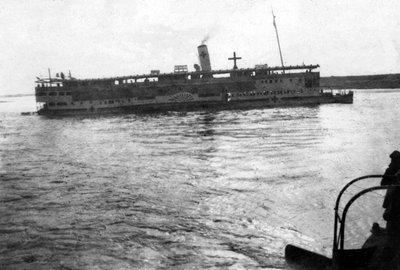 第一次世界大战，美索不达米亚，底格里斯河上的红十字河船，1918年 作者 不明