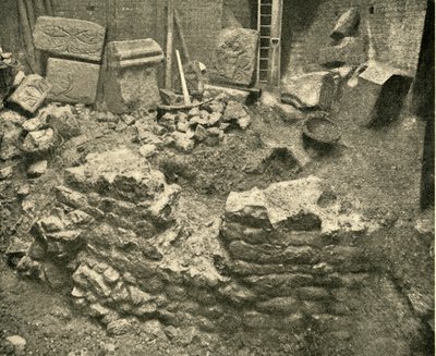1908年，罗马遗迹在伦敦墙堡垒中发现 作者 不明