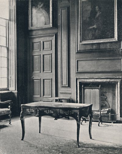 宝顿庄园（Boughton House）的房间，有18世纪初期的烟囱碎片，1927年 作者 不明