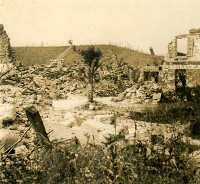 破坏的建筑，法国北部查维尼，c1914-c1918 作者 不明