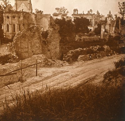 法国，废墟的教堂和城堡，c1914-c1918 作者 不明